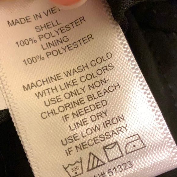 Smocked black dress - Picture 9 of 9